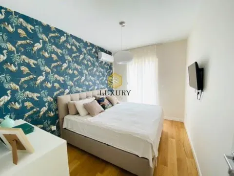 Rent, one bedroom apartment, 95m², Central Point, Podgorica - image 11