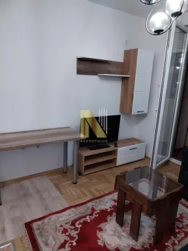 Izdavanje, garsonjera, 22m², Bulevar Oslobodjenja, Novi Sad Sve Podlokacije - image 2