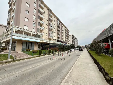 Izdavanje, jednosoban stan, 47m², City Kvart, Podgorica - image 15