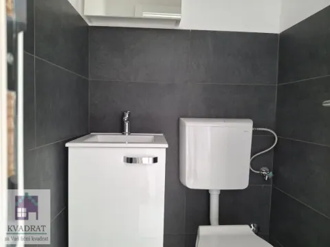 Izdavanje, poslovni prostor, 93m², Obrenovac, Beograd - image 10