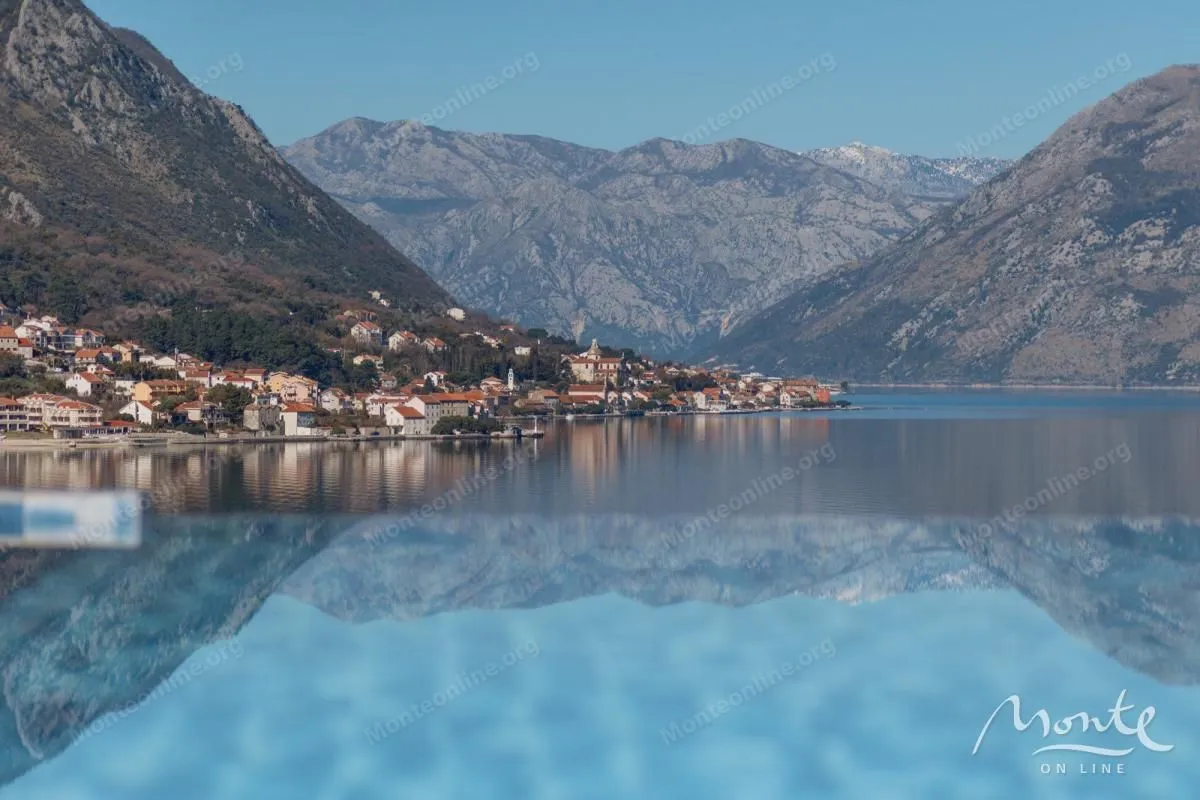 Prodaja, trosoban stan, 191m², Dobrota, Kotor