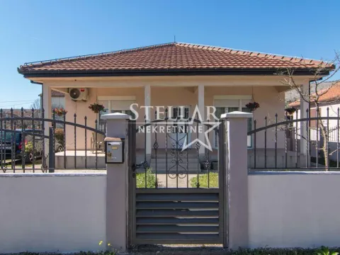 Izdavanje, kuća, 120m², Tološi, Podgorica - image 16