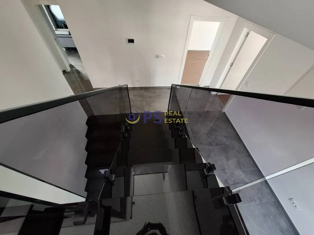 Sale, house, 400m², Bar, Crna Gora