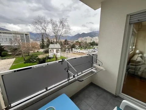 Izdavanje, jednosoban stan, 45m², Centar, Bar - image 4