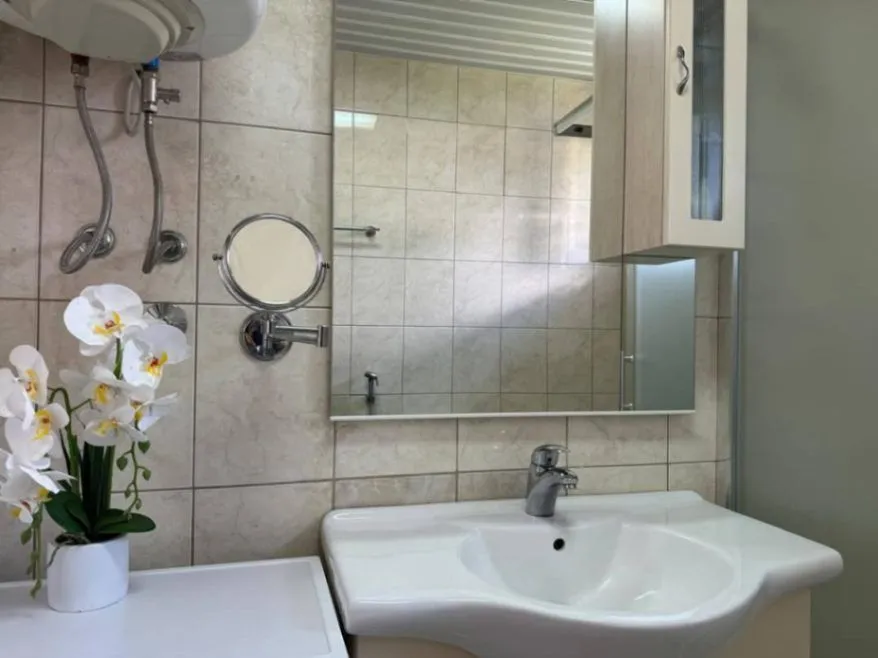 Prodaja, dvosoban stan, 107m², Centar, Bar
