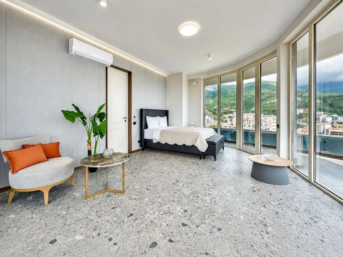Prodaja, dvosoban stan, 115m², Bečići, Budva