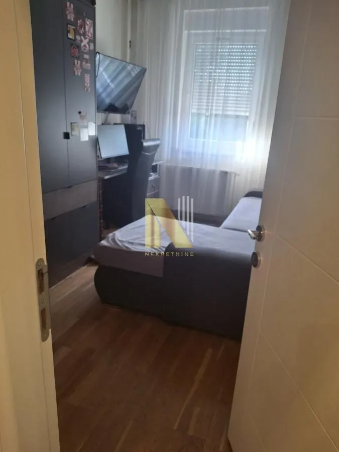 Prodaja, trosoban stan, 93m², Centar, Subotica