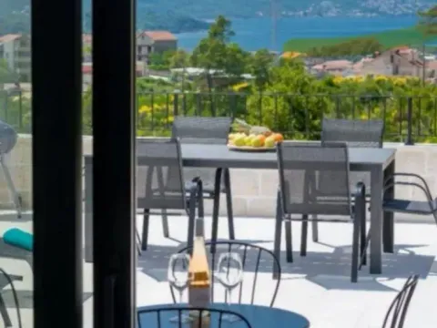 Sale, house, 250m², Kotor, Crna Gora - image 8