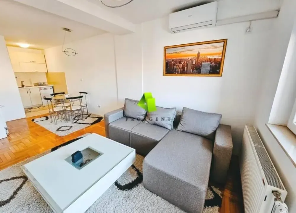 Izdavanje, trosoban stan, 70m², Medijana, Niš