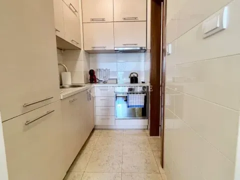 Rent, one bedroom apartment, 44m², Centar, Podgorica - image 4