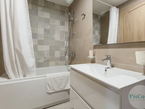 Izdavanje, dvosoban stan, 70m², Master Kvart, Podgorica - image 10