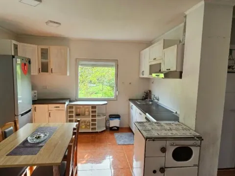 Izdavanje, kuća, 76m², Kuti, Herceg Novi - image 7