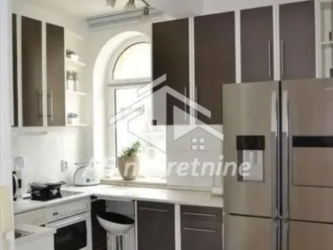 Izdavanje, četvorosoban stan, 135m², Senjak, Beograd - image 10