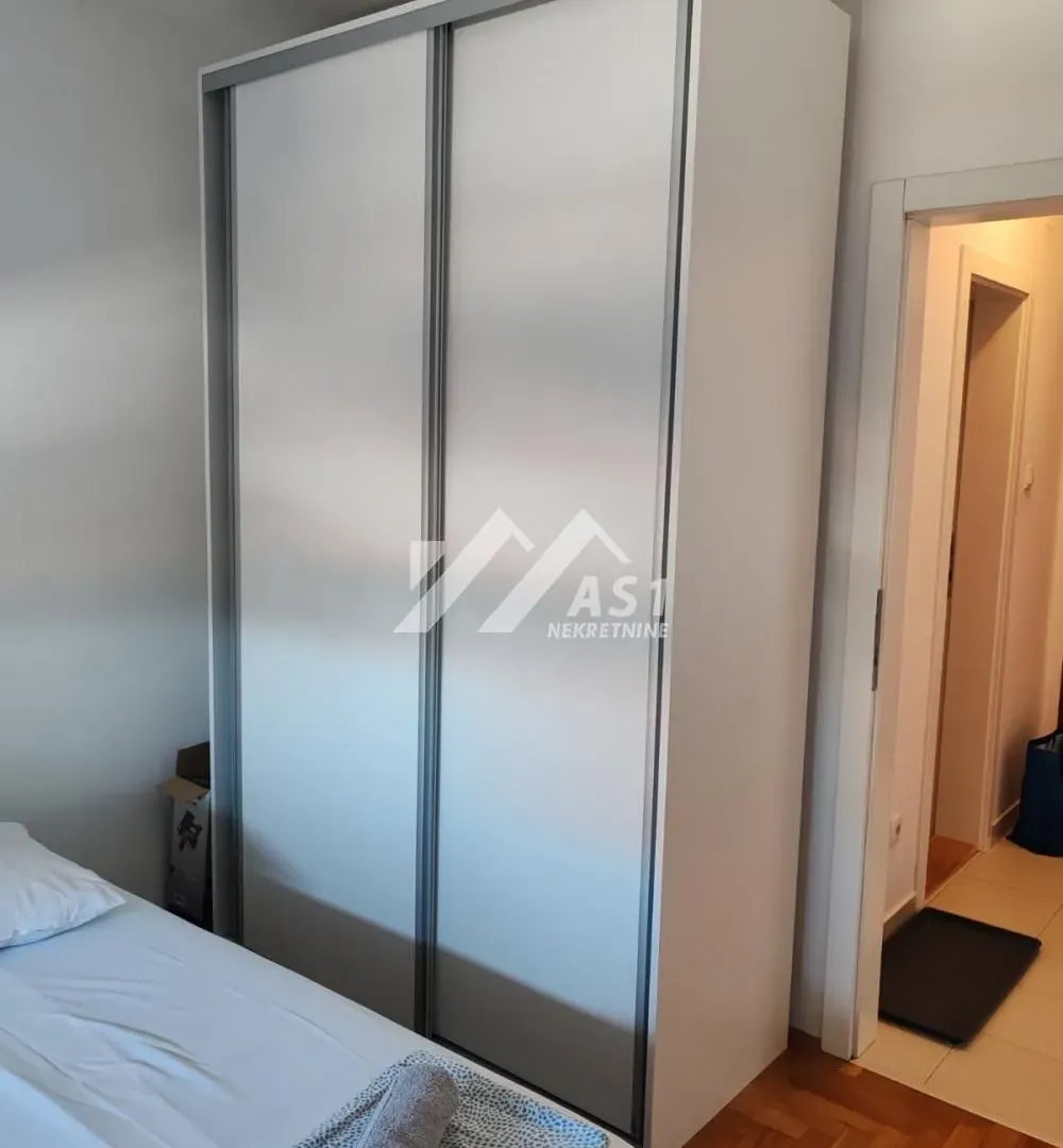 Prodaja, jednosoban stan, 36m², Bulevar patrijarha Pavla, Novi Sad Sve Podlokacije