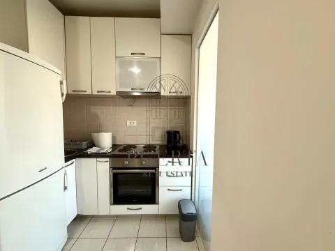 Izdavanje, jednosoban stan, 35m², City Kvart, Podgorica - image 5