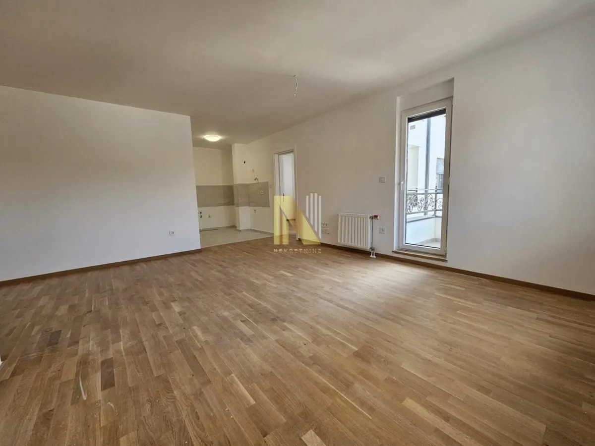 Prodaja, trosoban stan, 83m², Bulevar patrijarha Pavla, Novi Sad Sve Podlokacije