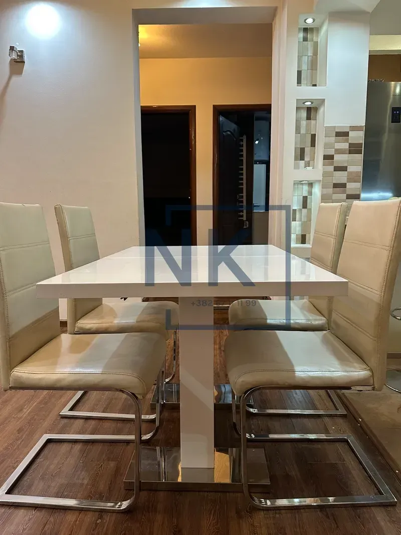 Izdavanje, dvosoban stan, 75m², Vrela Ribnička, Podgorica