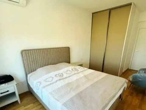 Izdavanje, dvosoban stan, 66m², Stari Aerodrom, Podgorica - image 5