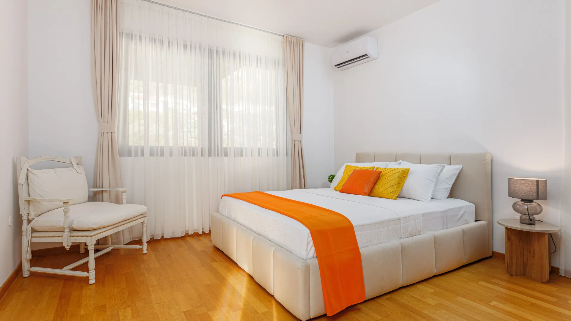 Sale, two bedroom apartment, 162m², Sveti Stefan, Budva