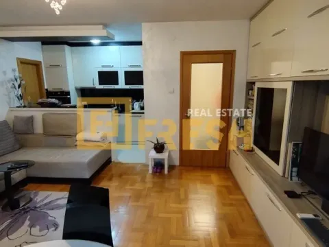 Sale, one bedroom apartment, 56m², Blok 9, Podgorica - image 4