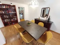 Izdavanje, kuća, 300m², Gorica C, Podgorica - image 1