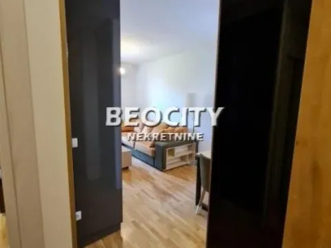 Izdavanje, dvosoban stan, 40m², Centar, Zlatibor - image 3