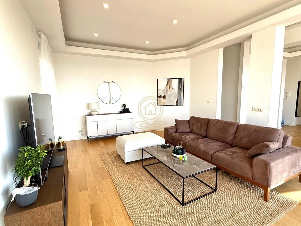 Rent, three bedroom apartment, 156m², Višnjička Banja, Palilula Sve Podlokacije