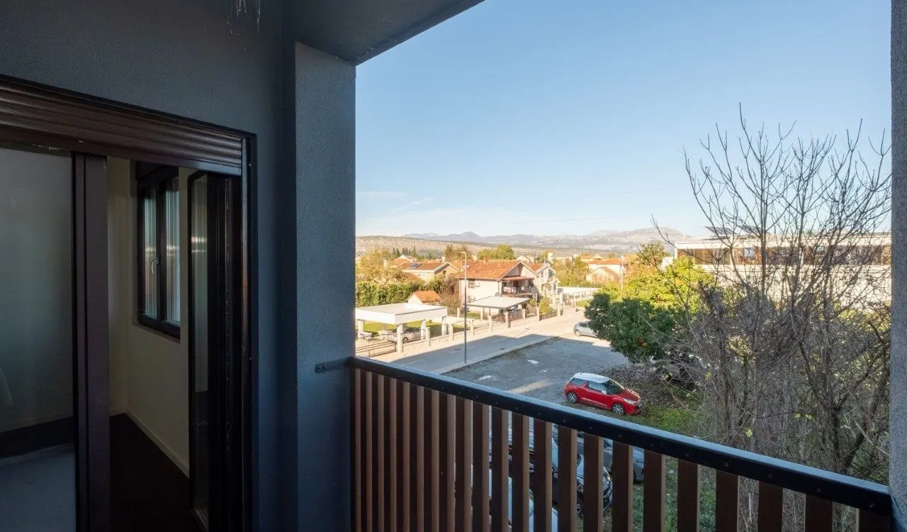 Prodaja, trosoban stan, 90m², Gornja Gorica, Podgorica