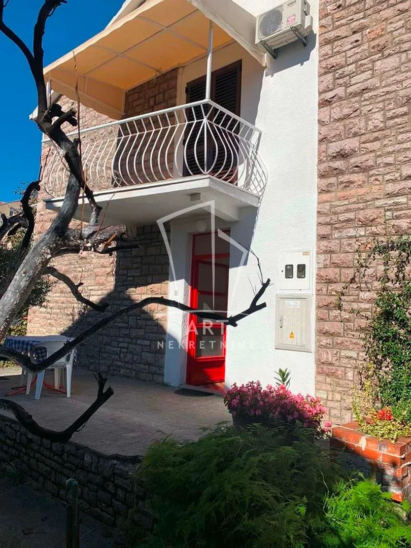 Prodaja,  kuća, 180m2, Slovenska Plaža, Budva