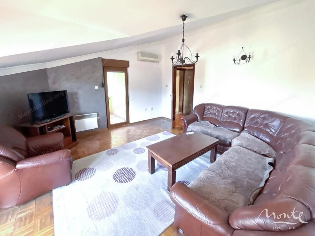 Prodaja, trosoban stan, 80m², Stari Aerodrom, Podgorica