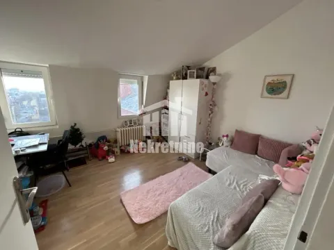 Prodaja, trosoban stan, 82m², Zemun Gornji Grad, Zemun Sve Podlokacije - image 9