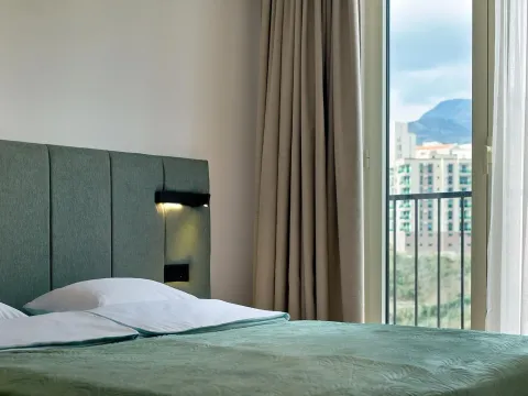 Sale, one bedroom apartment, 48m², Bečići, Budva - image 9