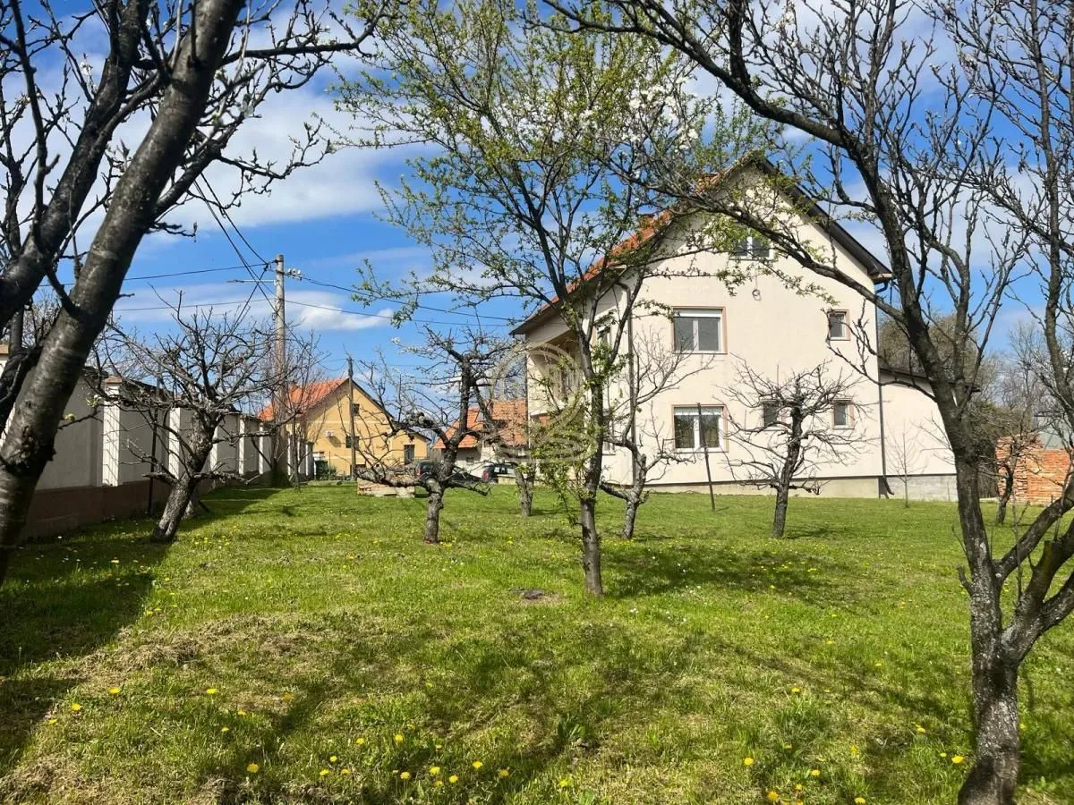 Prodaja, kuća, 310m², Čukarica, Beograd