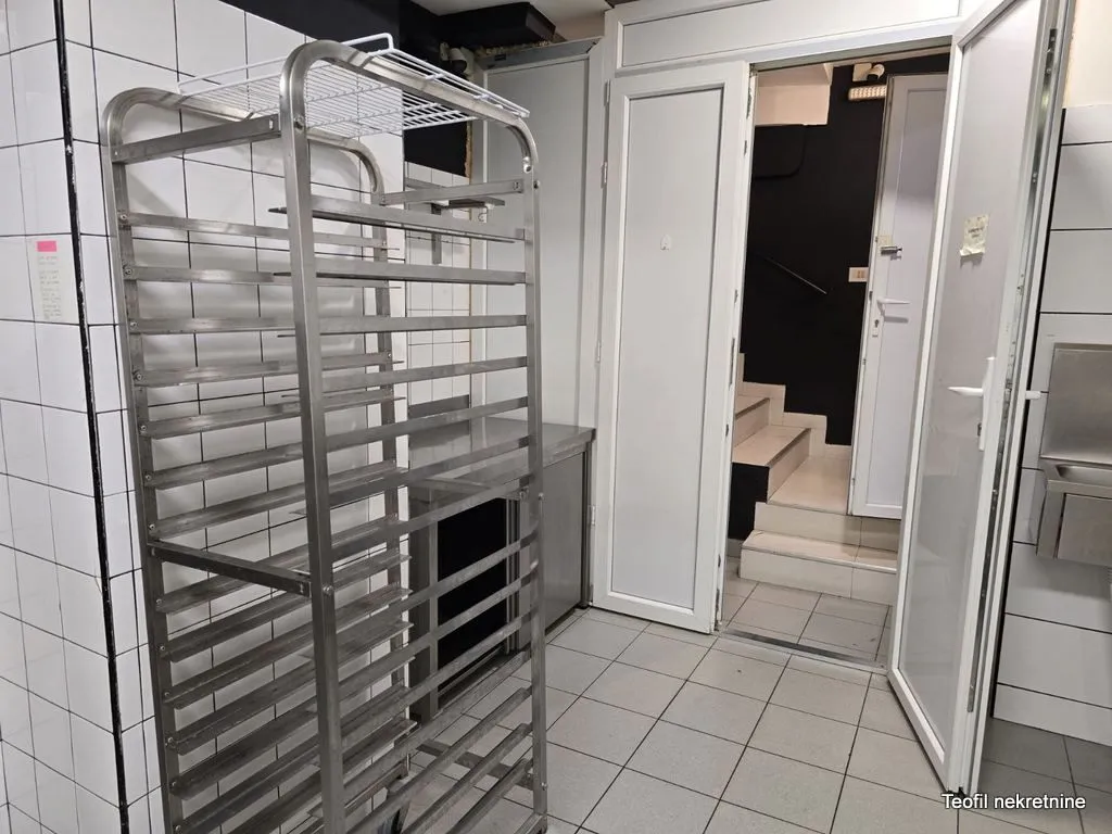 Rent, office space, 140m², Vračar Hram, Vračar Sve Podlokacije