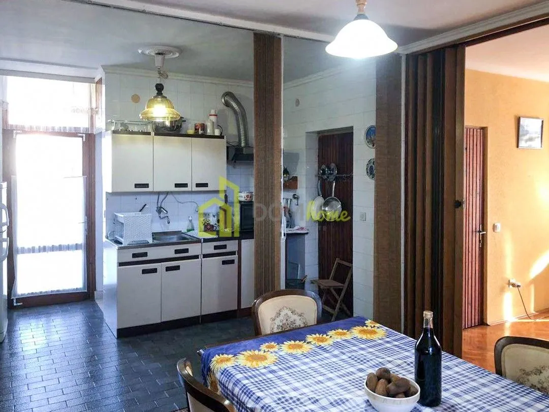 Prodaja, kuća, 300m², Šušanj, Bar