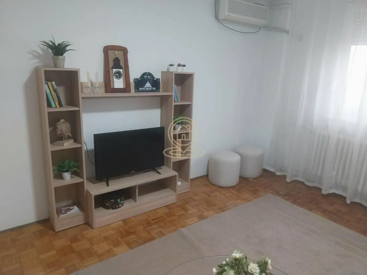 Izdavanje, dvosoban stan, 60m², Rotkvarija, Novi Sad Sve Podlokacije