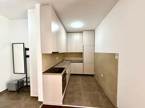 Izdavanje, jednosoban stan, 47m², Topolica, Bar - image 3