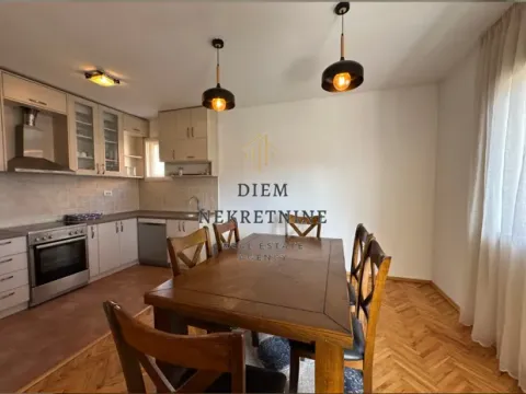 Izdavanje, dvosoban stan, 108m², Stari Aerodrom, Podgorica - image 9