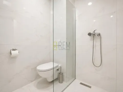 Izdavanje, jednosoban stan, 56m², Central Point, Podgorica - image 5