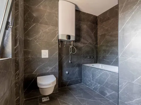 Prodaja, trosoban stan, 130m², Budva, Crna Gora - image 6