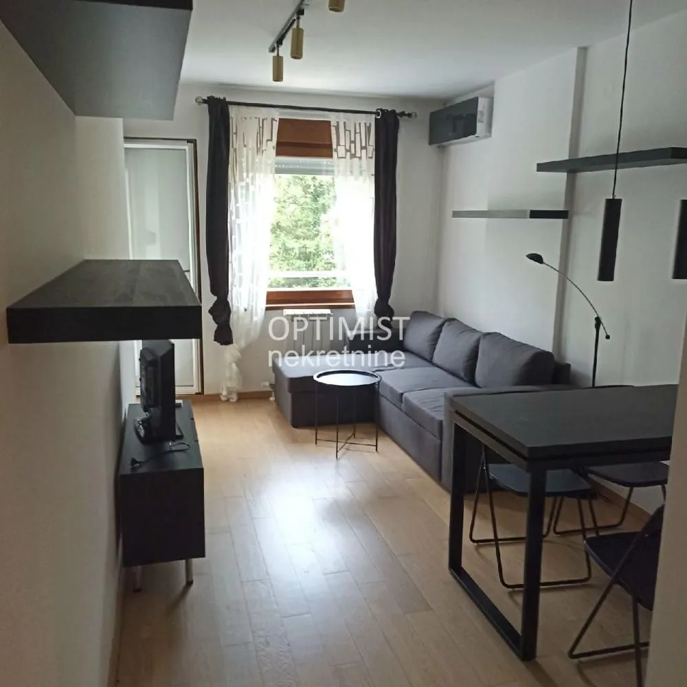 Rent, two bedroom apartment, 36m², Crveni Krst, Beograd