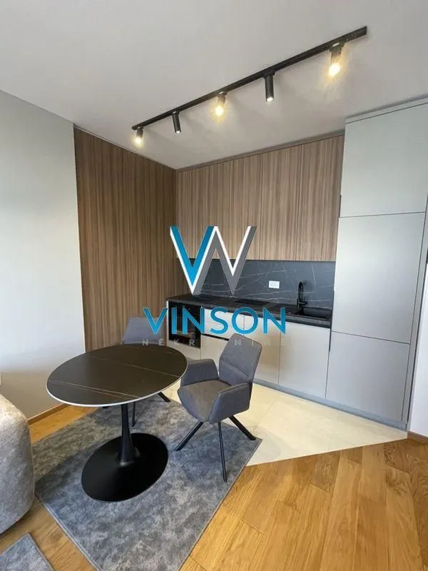 Izdavanje, jednosoban stan, 40m², Centar, Novi Sad