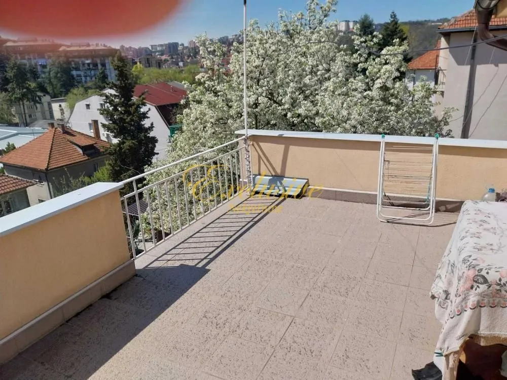 Prodaja, kuća, 116m², Kanarevo Brdo, Beograd