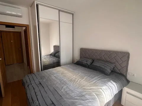 Izdavanje, jednosoban stan, 45m², New City, Podgorica - image 7