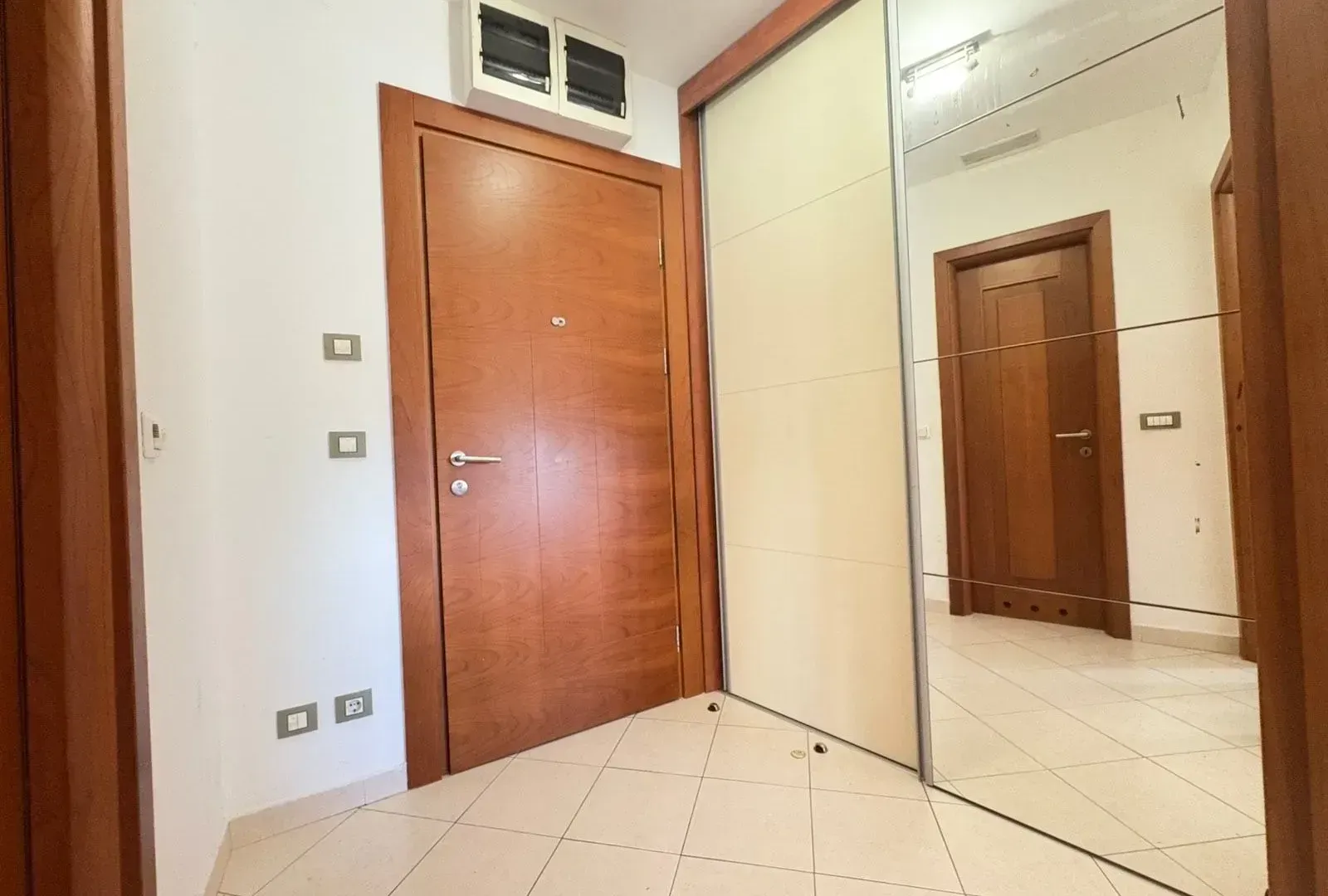 Rent, one bedroom apartment, 40m², Preko Morače, Podgorica