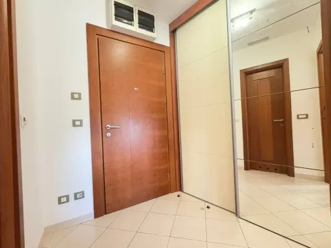 Rent, one bedroom apartment, 40m², Preko Morače, Podgorica - image 5