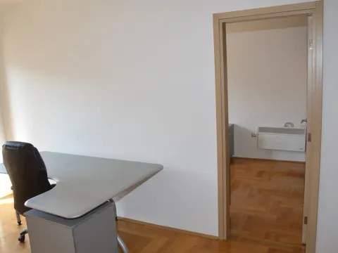 Rent, office space, 52m², Preko Morače, Podgorica - image 4