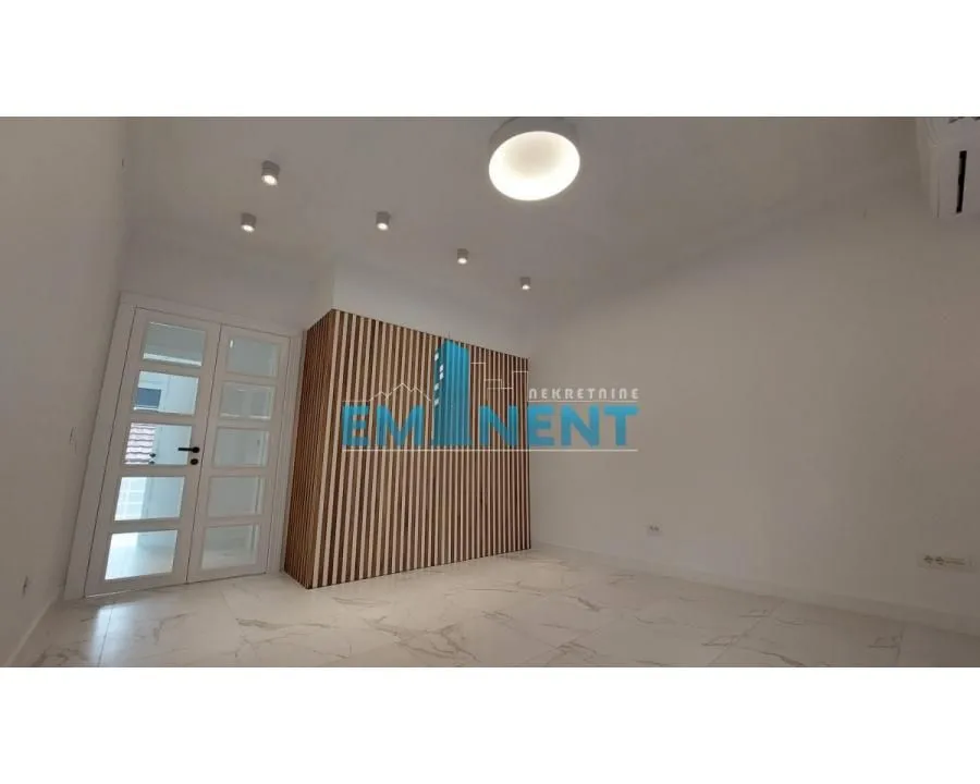 Rent, two bedroom apartment, 38m², Čubura, Beograd