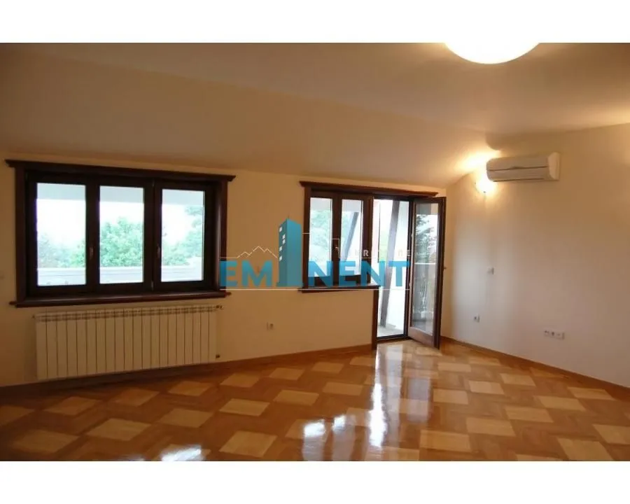 Rent, apartment, 300m², Savski Venac, Beograd