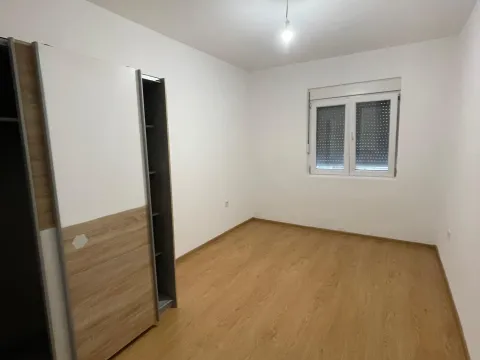 Rent, house, 80m², Konik, Podgorica - image 7